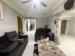 Blk 835 Woodlands Street 83 (Woodlands), HDB Executive #578720381